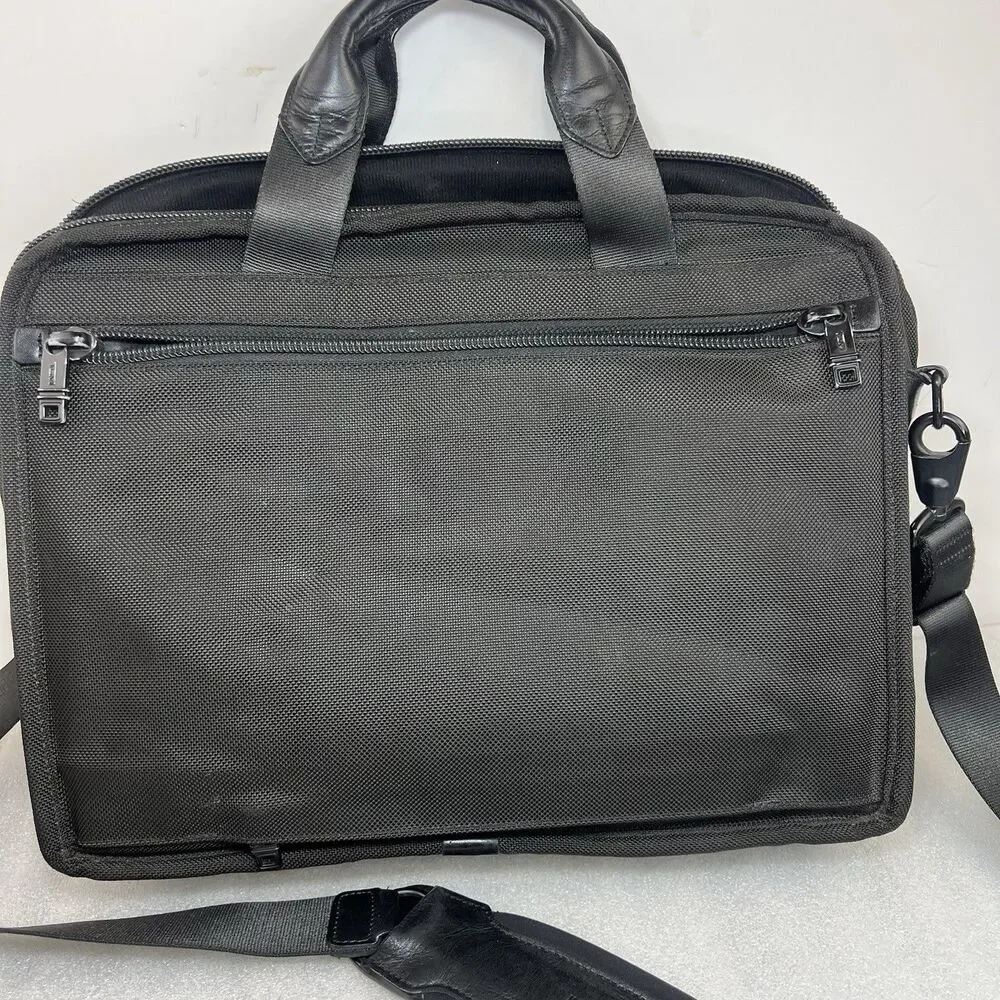 TUMI Alpha Expandable Organizer Briefcase Laptop Bag Black  26141 DH